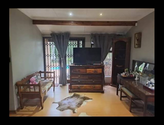 4 BEDROOM HOUSE RENTED IN MEER EN SEE